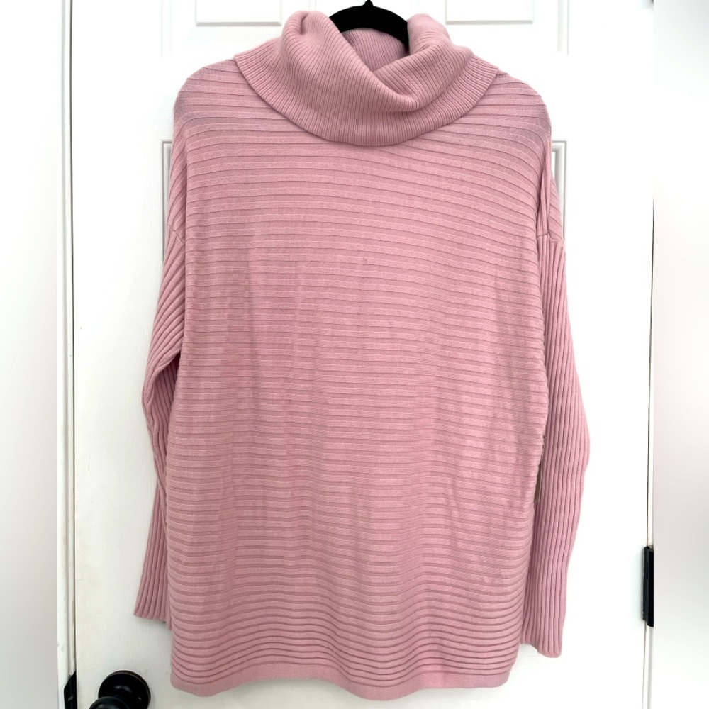New Chico's  Rose pink Cowl & Turtlenecks for Women size L